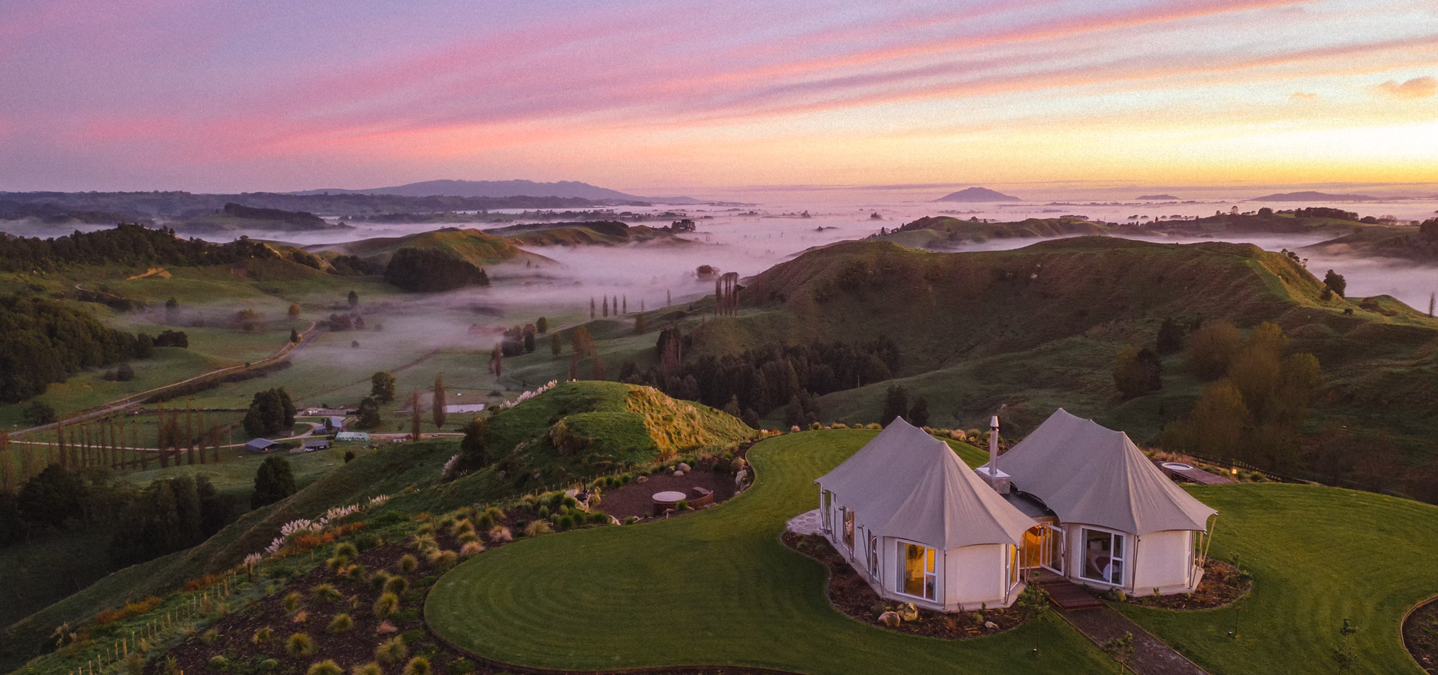 unique-stay-wild-canvas-pohutukawa-tent 