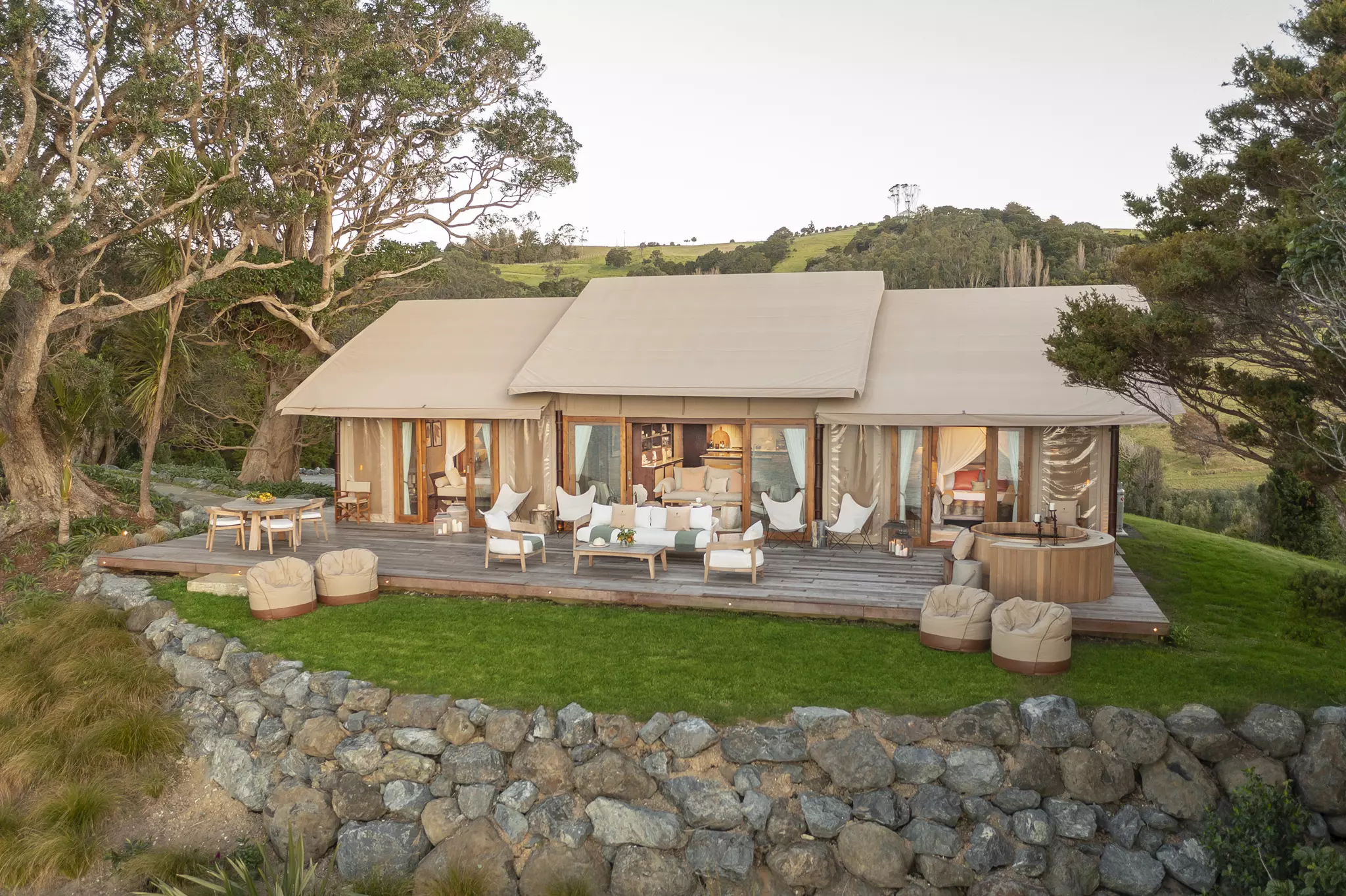 unique-stay-north-island-clifftops-andersons-cove