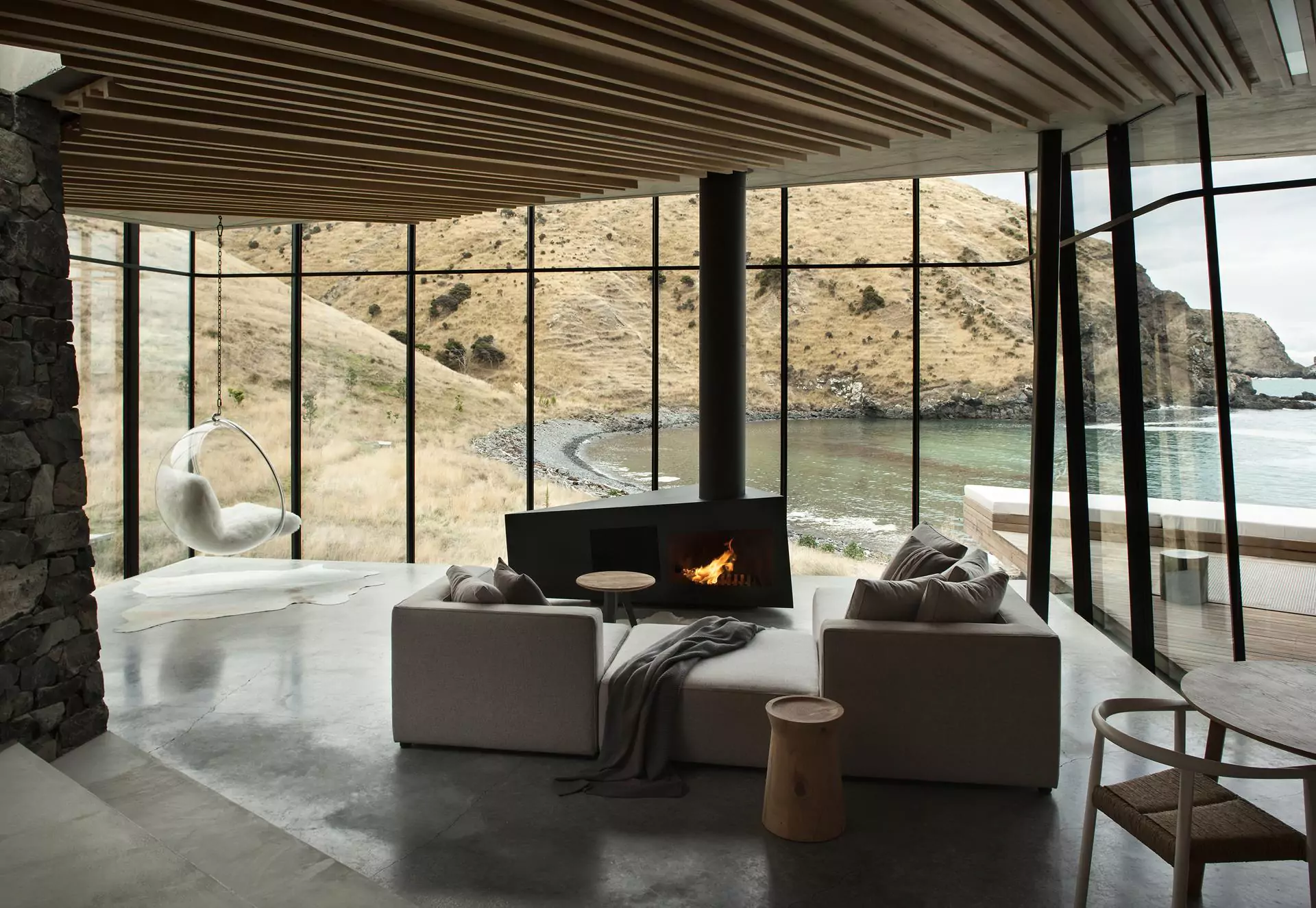 unique-stay-south-island-seascape-annandale