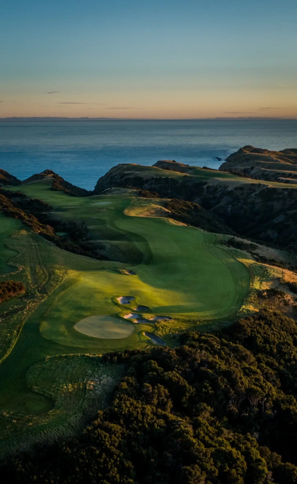 Luxury 14 Day NZ Itinerary - Cape Kidnappers Golf