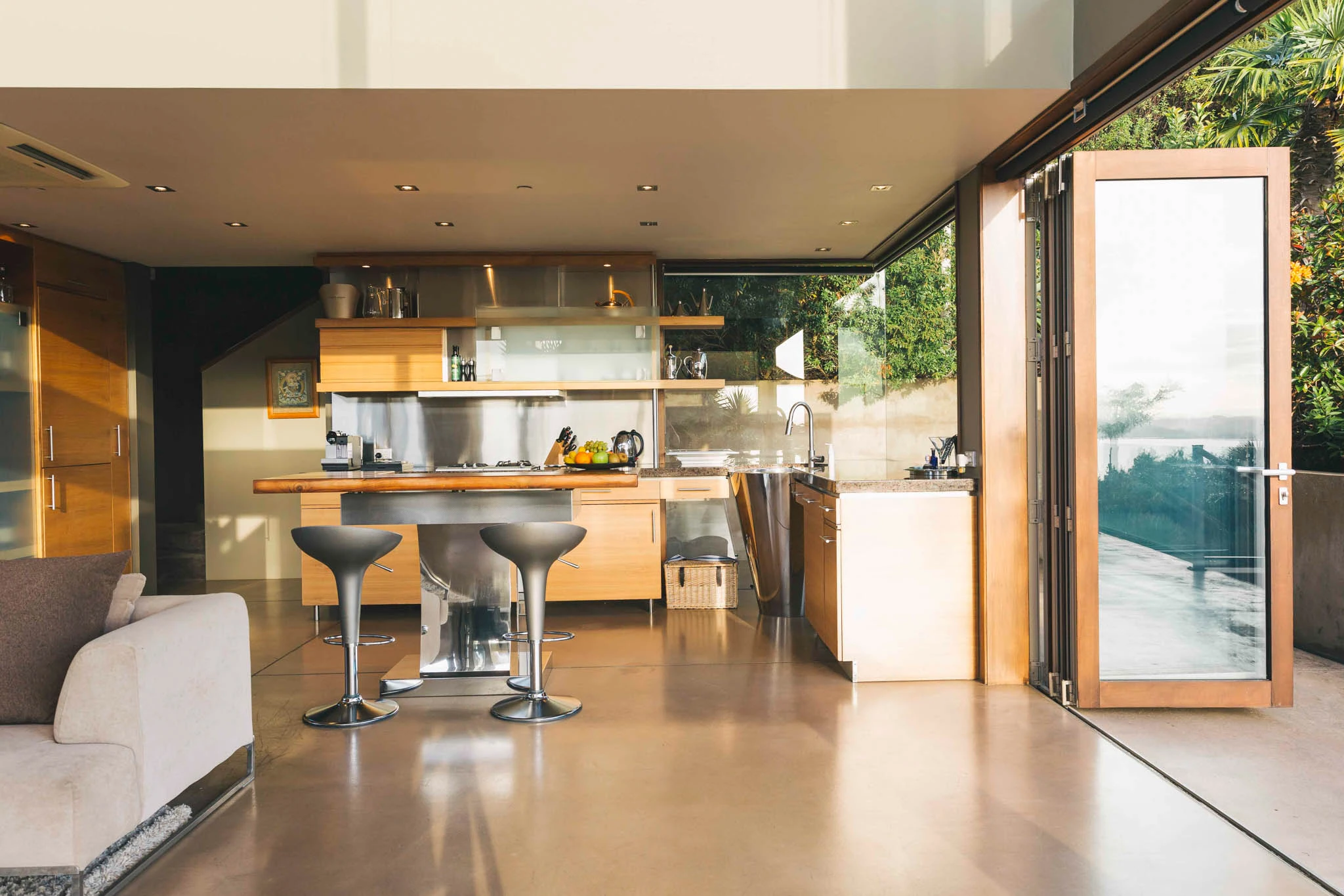 First-Light-Eagles-Nest-luxury-accommodation-bay-of-islands