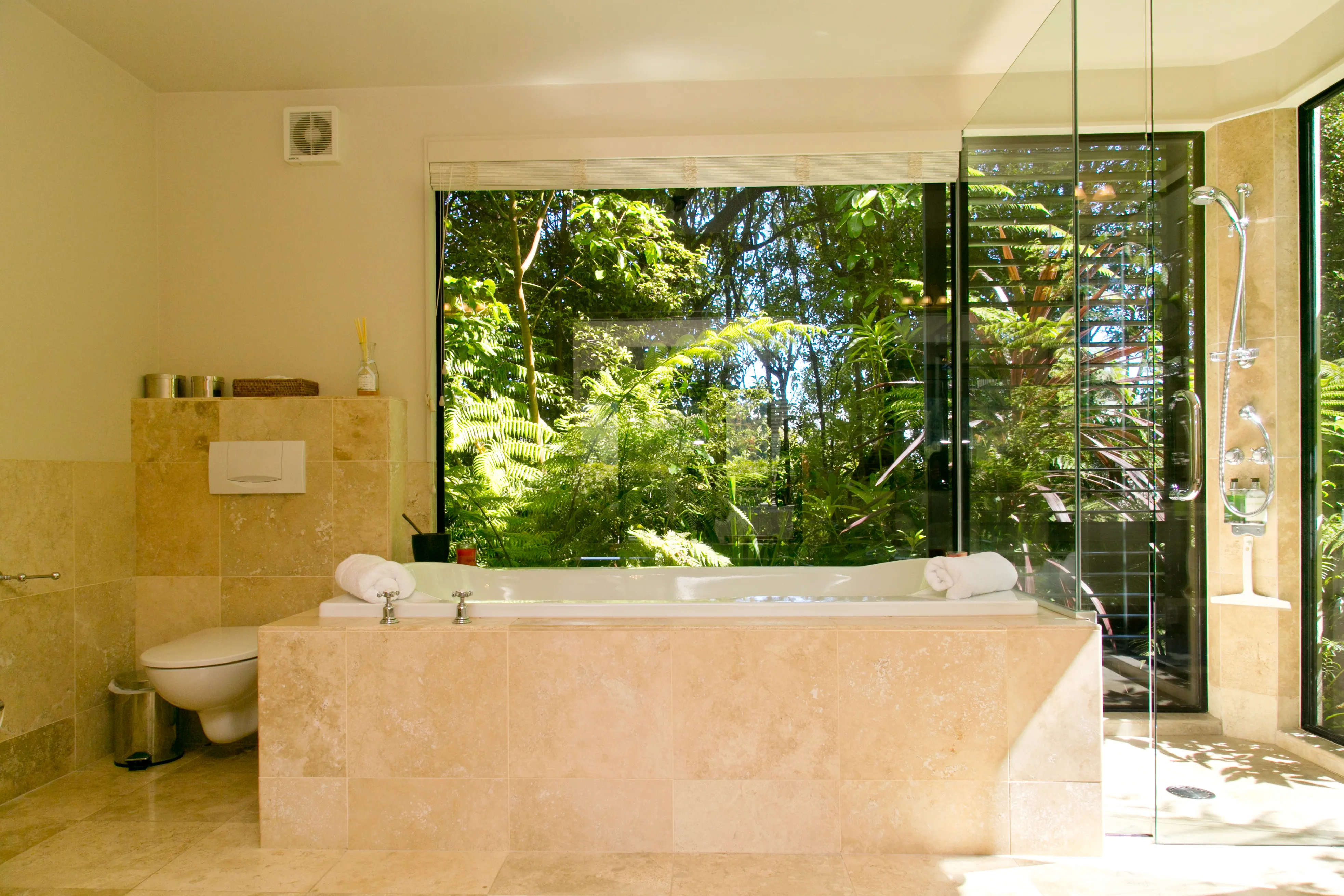 point-villa-luxury-accommodation-taupo