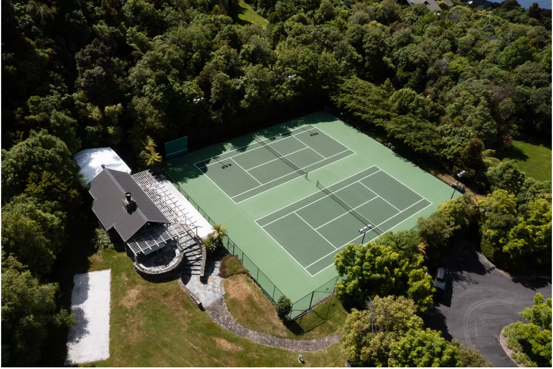 point-villa-luxury-accommodation-taupo