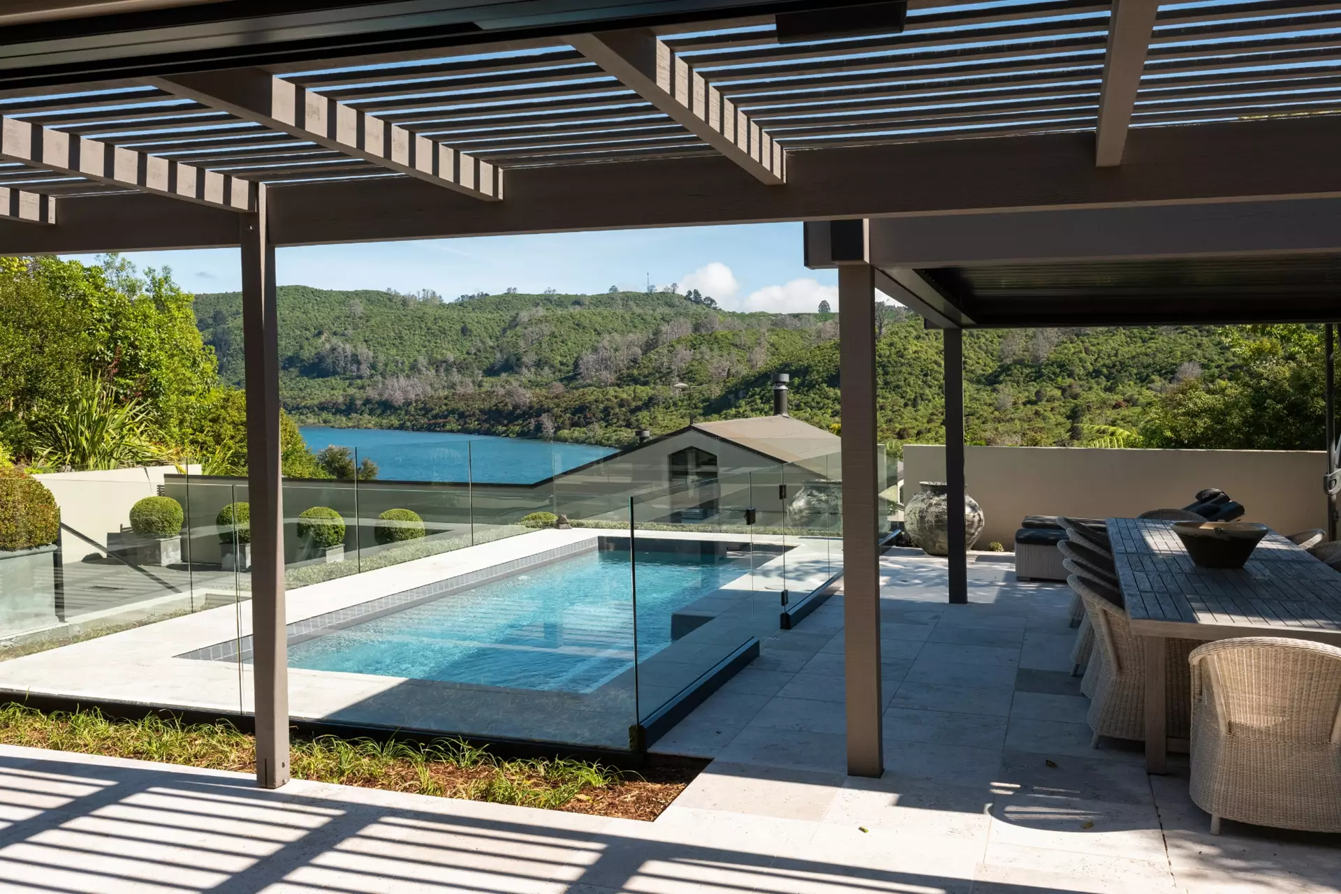 point-villa-luxury-accommodation-taupo