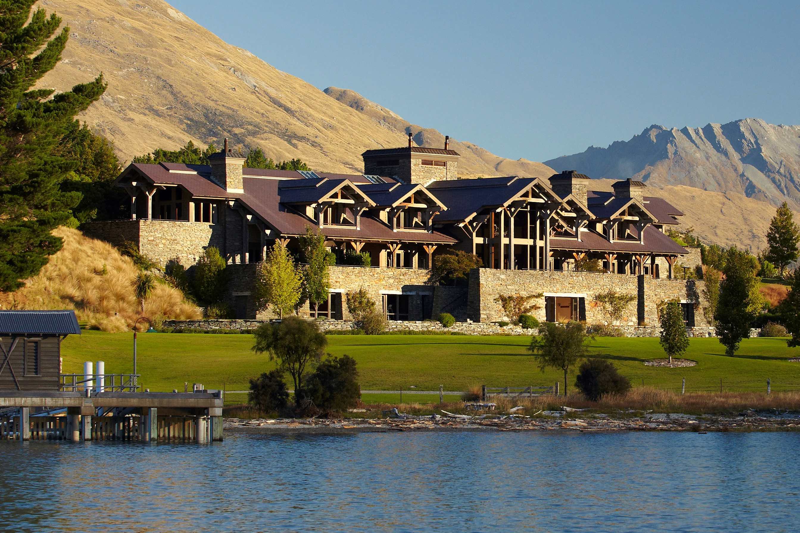 Blanket Bay Lodge Lakefront