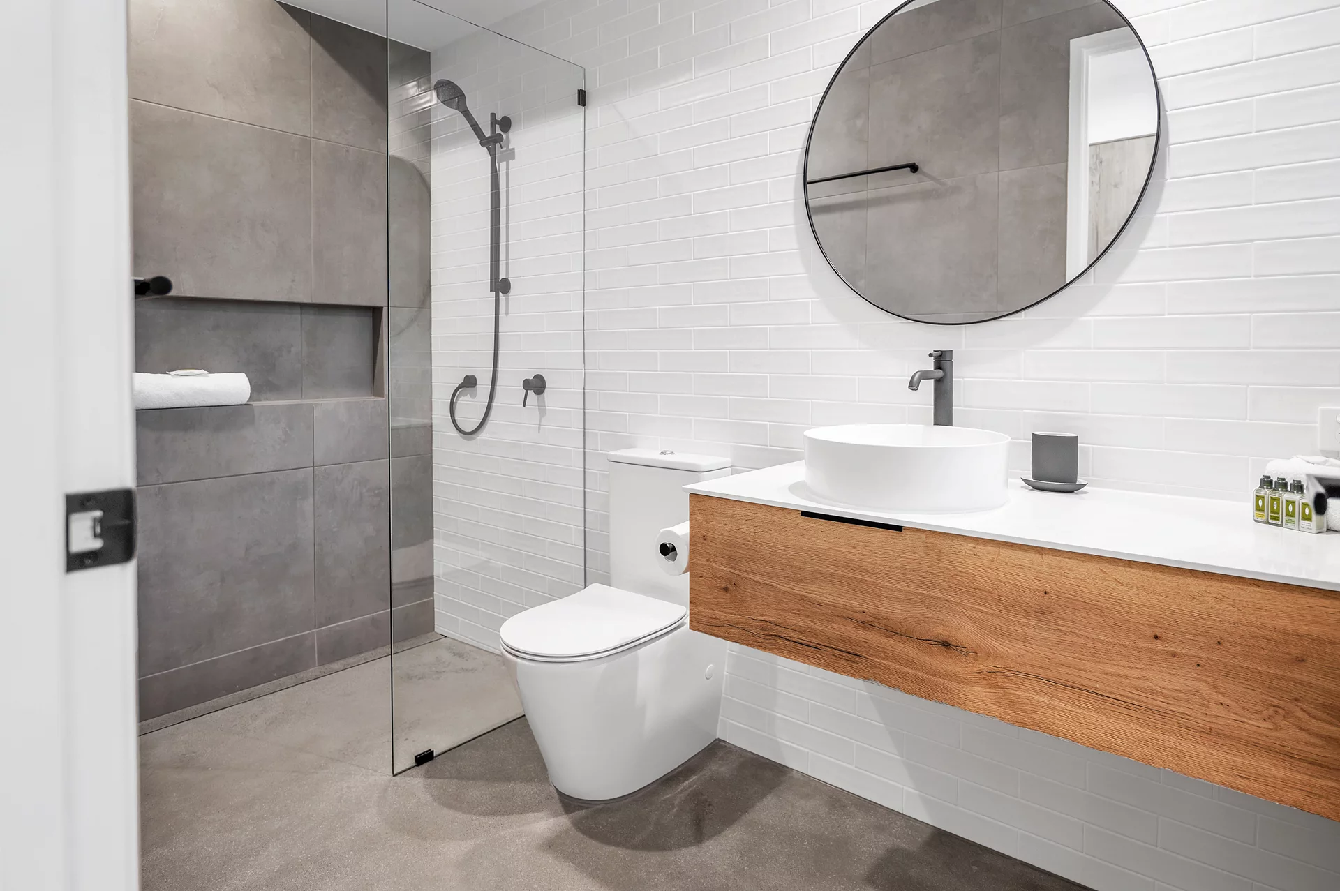 Cove-Villa-Bathroom-3