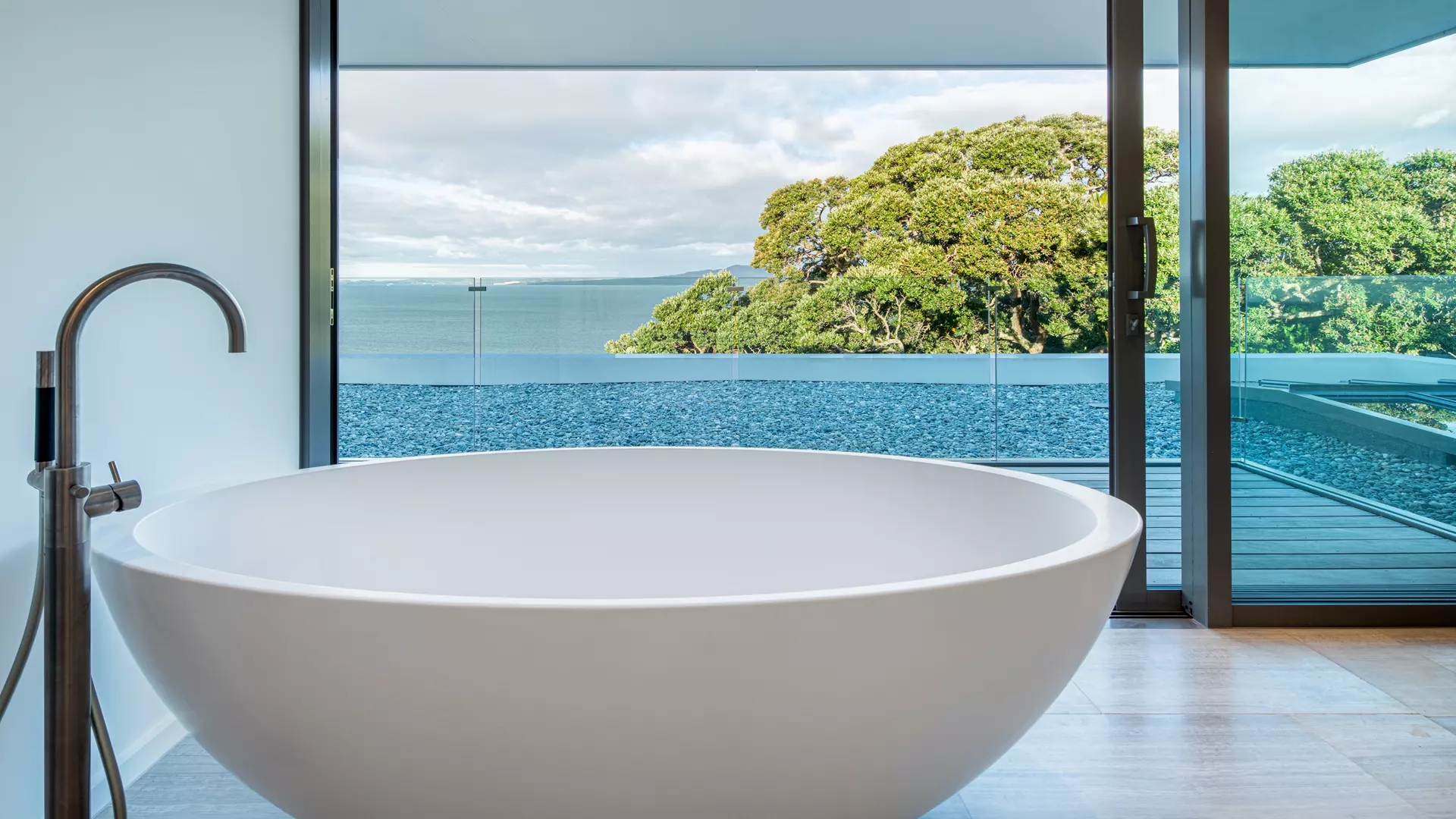 luxury-accommodation-north-shore-auckland
